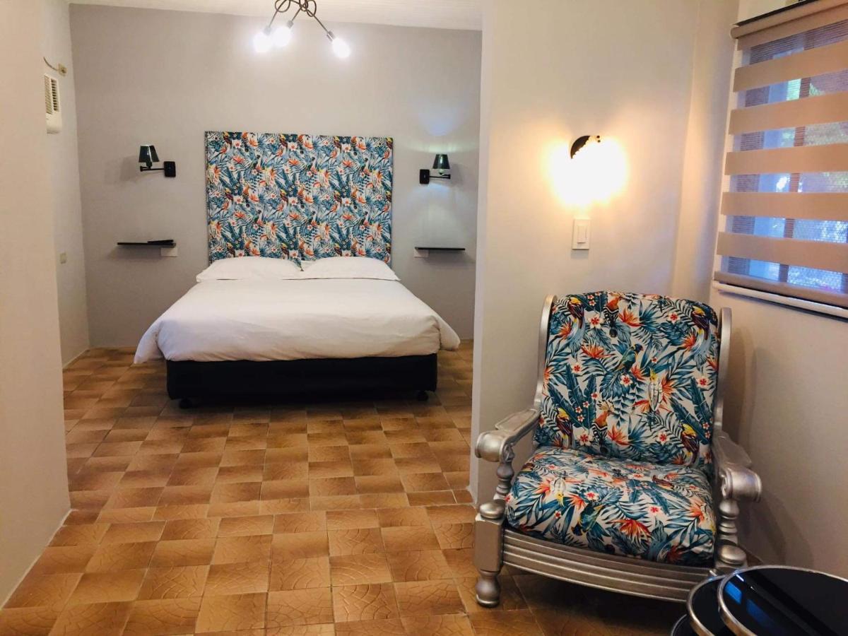 Sunbloom Beachfront Hotel And Restaurant Zambales Sinabacan Εξωτερικό φωτογραφία