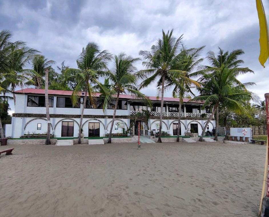 Sunbloom Beachfront Hotel And Restaurant Zambales Sinabacan Εξωτερικό φωτογραφία
