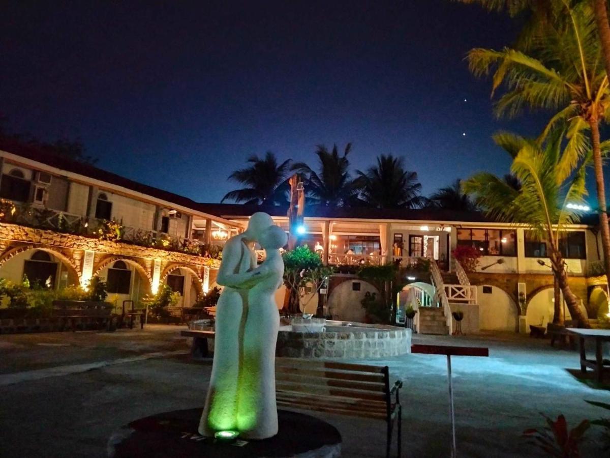 Sunbloom Beachfront Hotel And Restaurant Zambales Sinabacan Εξωτερικό φωτογραφία