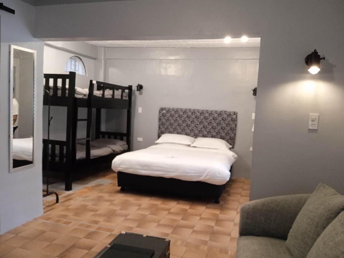 Sunbloom Beachfront Hotel And Restaurant Zambales Sinabacan Εξωτερικό φωτογραφία