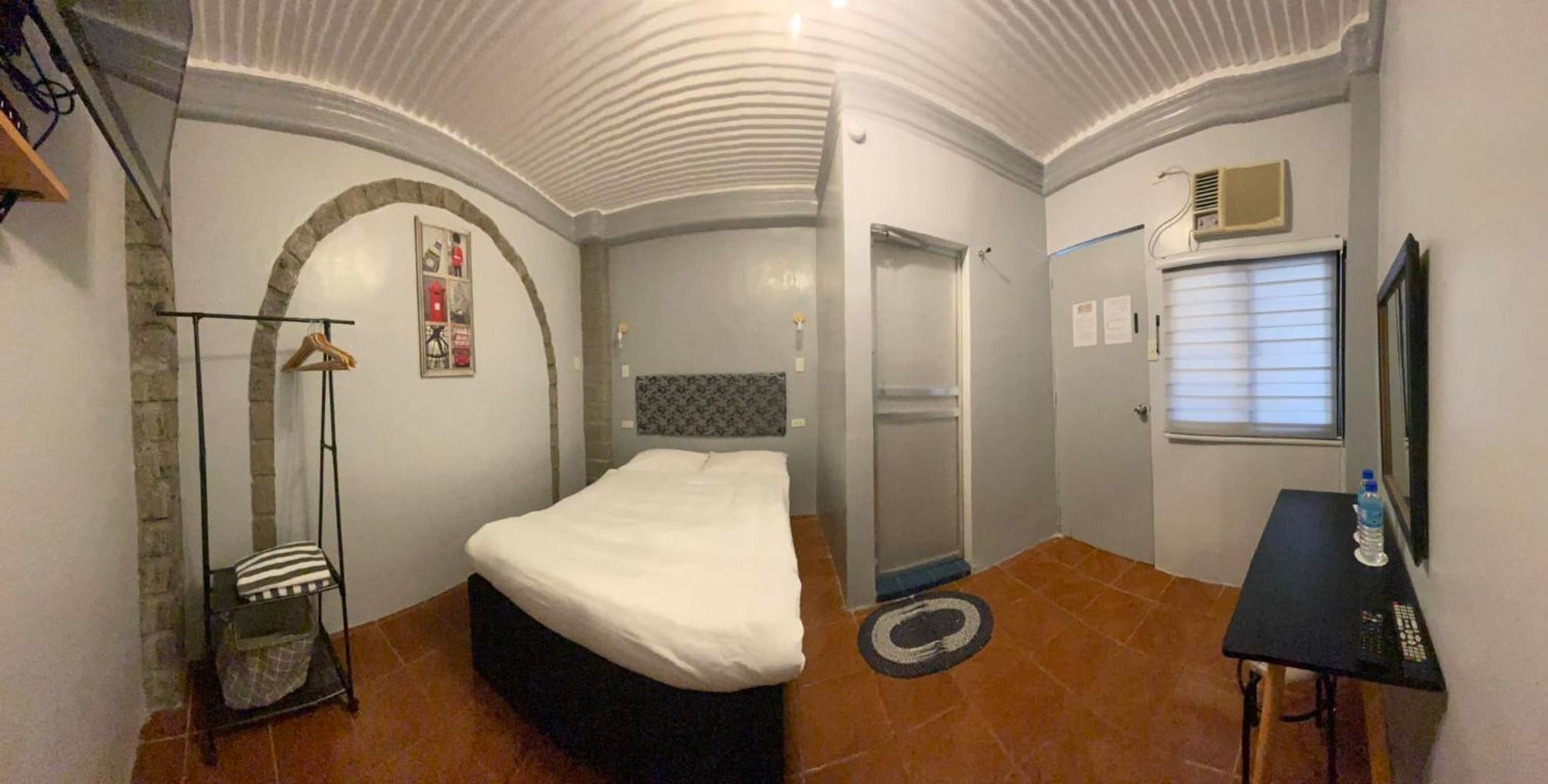 Sunbloom Beachfront Hotel And Restaurant Zambales Sinabacan Εξωτερικό φωτογραφία