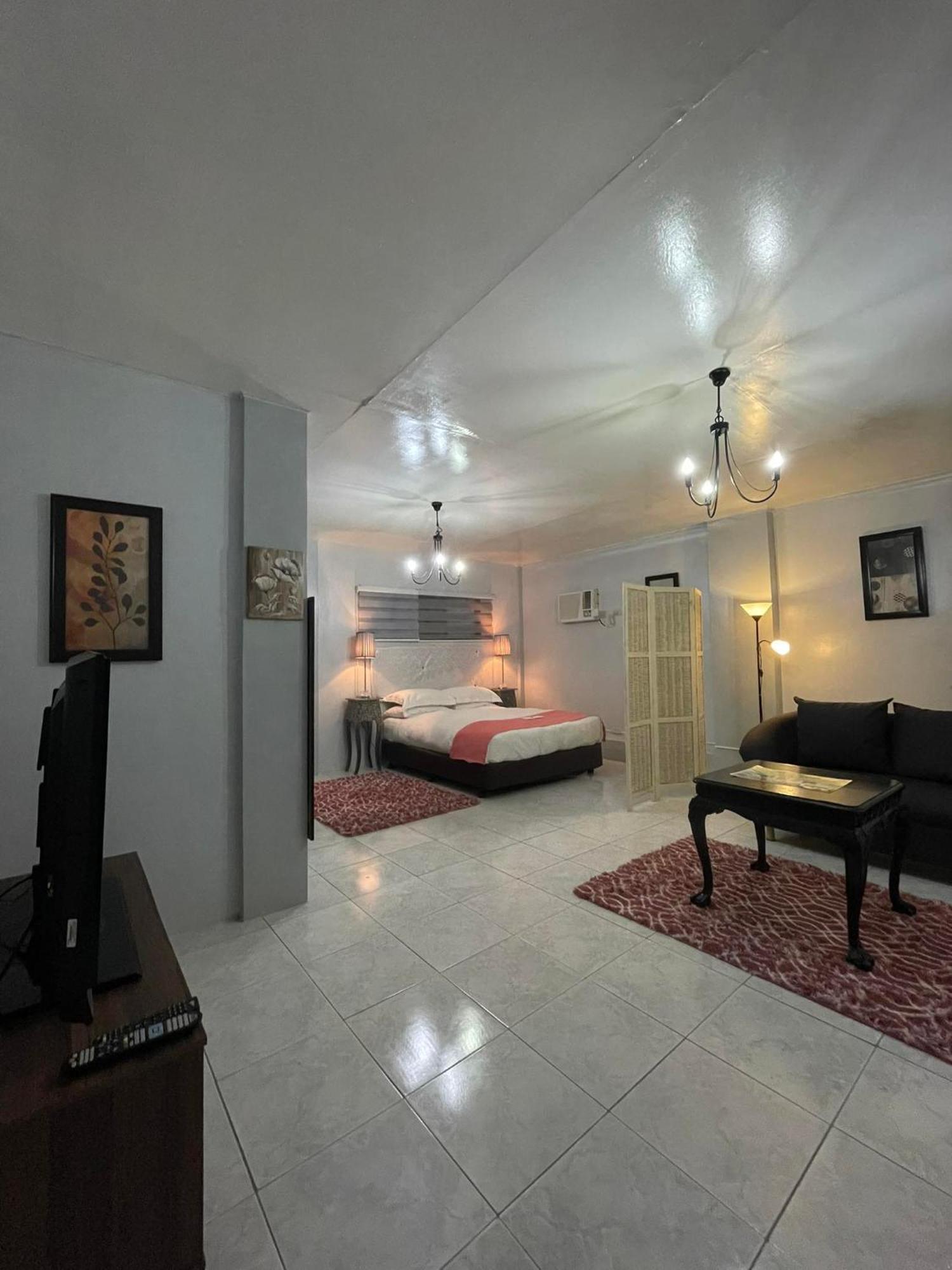 Sunbloom Beachfront Hotel And Restaurant Zambales Sinabacan Εξωτερικό φωτογραφία